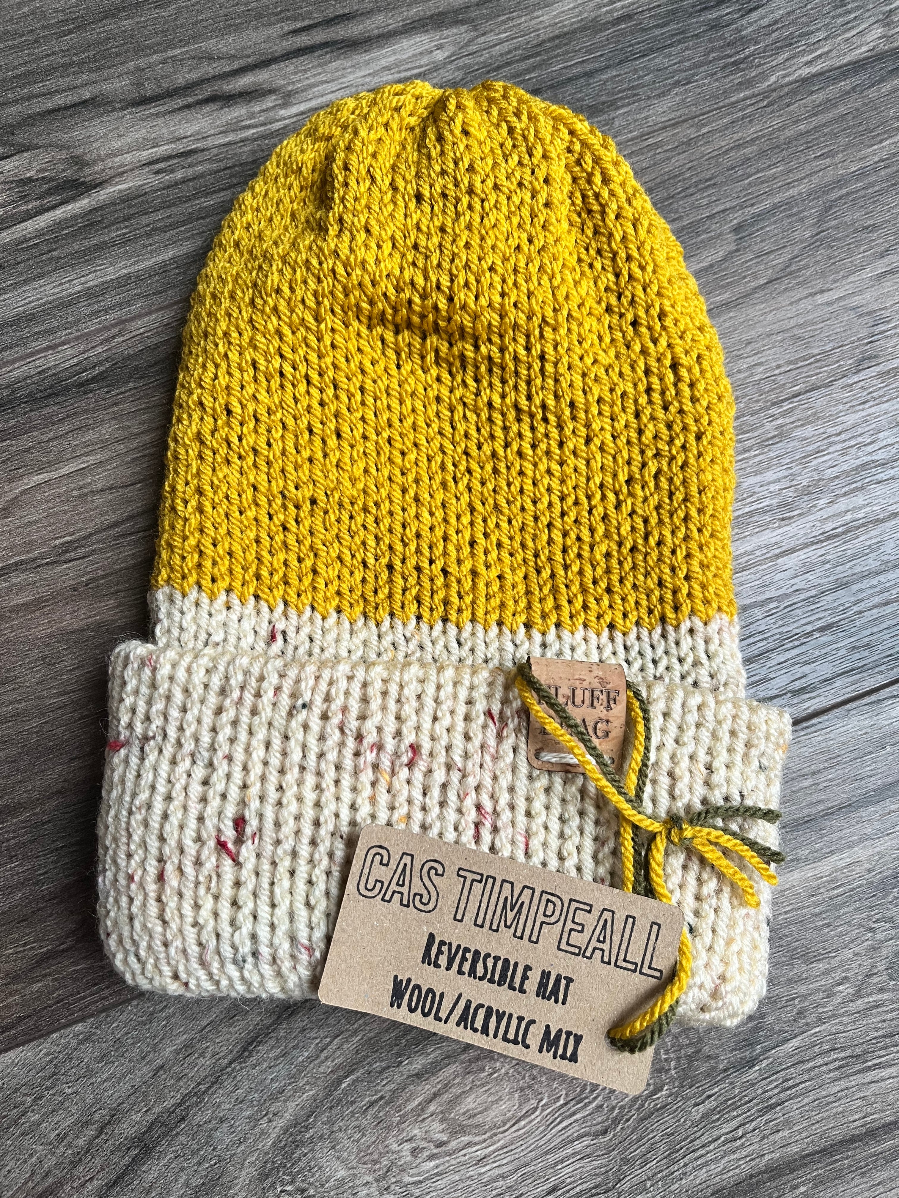 Cas Timpeall Reversible Hat - Mustard / Khaki