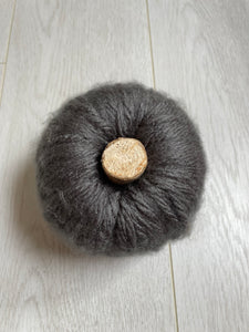 Small Yarn Pumpkin - Graphite